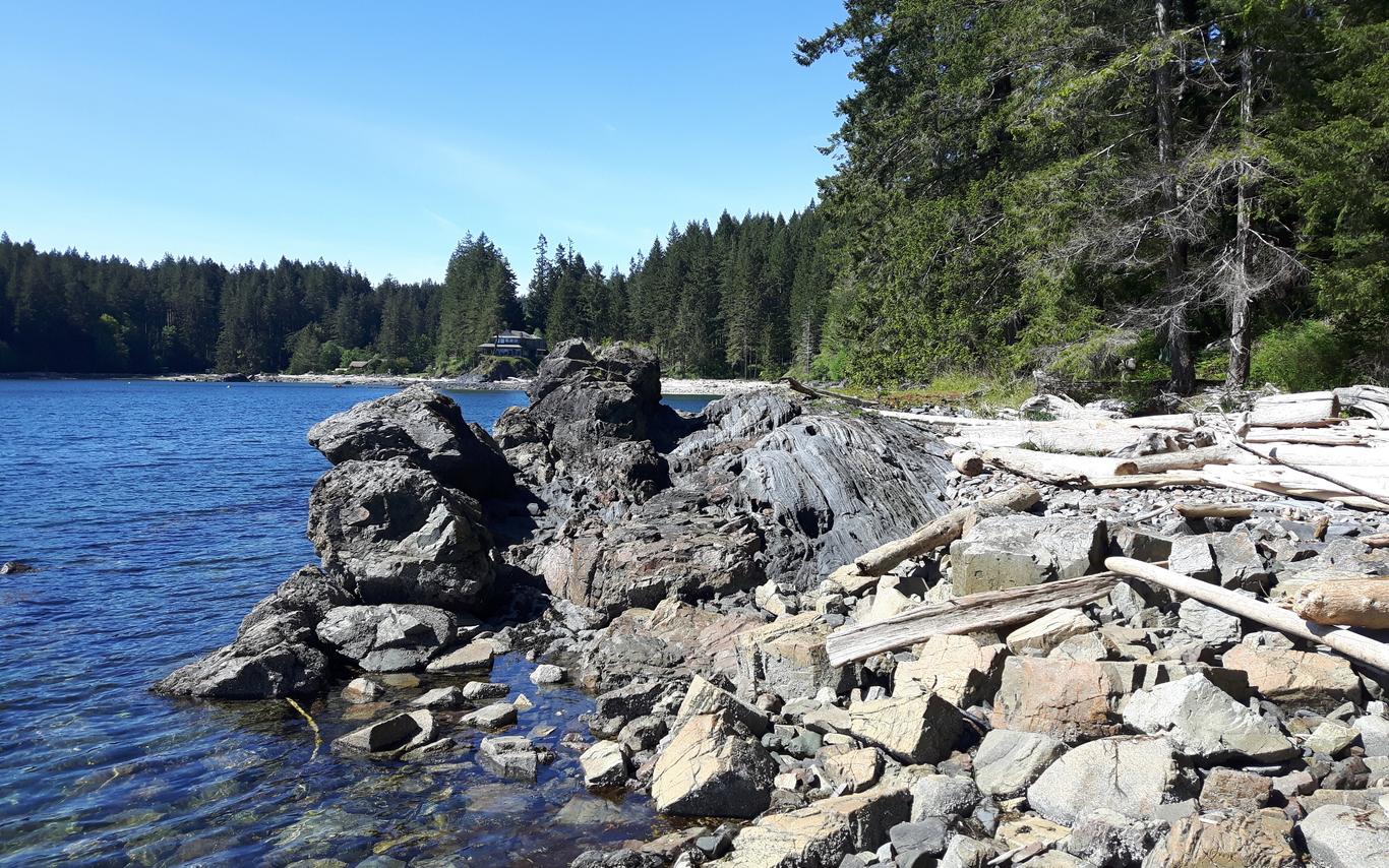 Scenery picture on Quadra Island, Geol206 field school location